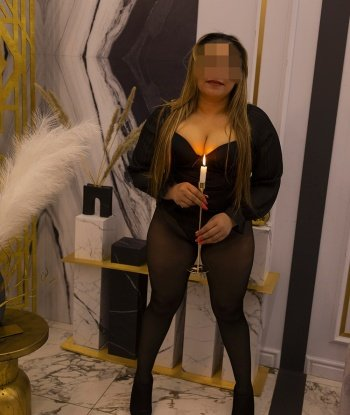 Живу в Москве и готова озадачить тебя своими услугами. У меня есть всё, что нужно для создания незабываемых моментов: красивое тело, роскошные формы и искусные руки. Я умею доставлять удовольствие, и мои клиенты всегда оставляют положительные отзывы. Доверься моему опыту и не пожалеешь. Фото и подробности доступны по запросу. Не откладывай - свяжись со мной и окунись в мир наслаждения! 😉🌟 Мария